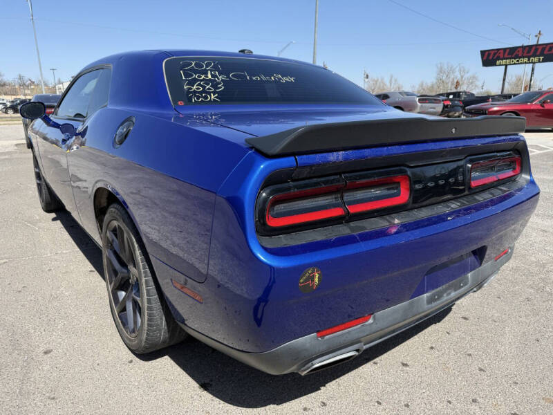 2021 Dodge Challenger SXT