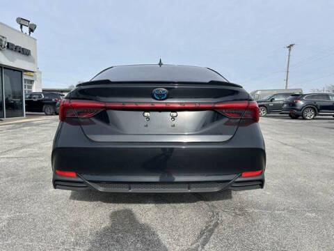 2022 Toyota Avalon Hybrid XSE Nightshade