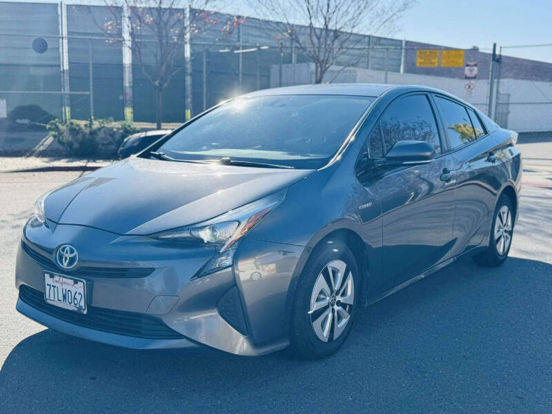 2016 Toyota Prius Three