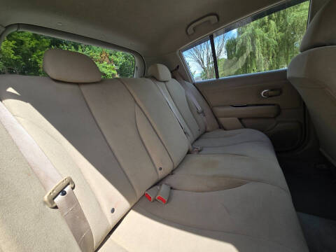 2009 Nissan Versa 1.8 S