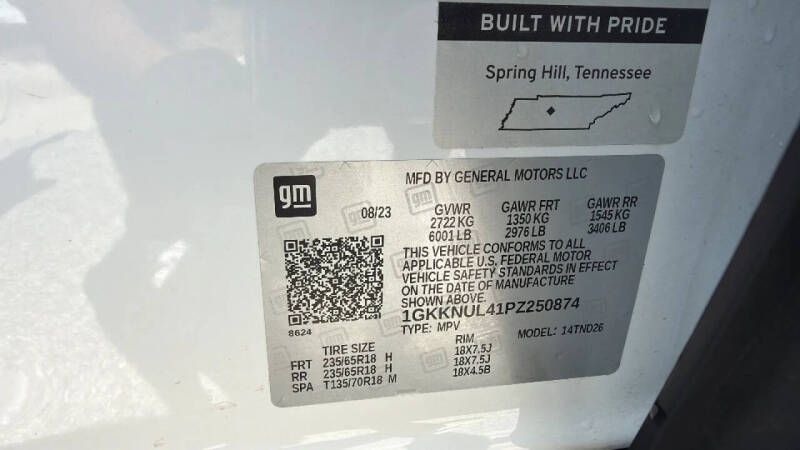 2023 GMC Acadia SLT