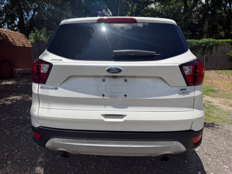 2019 Ford Escape SE
