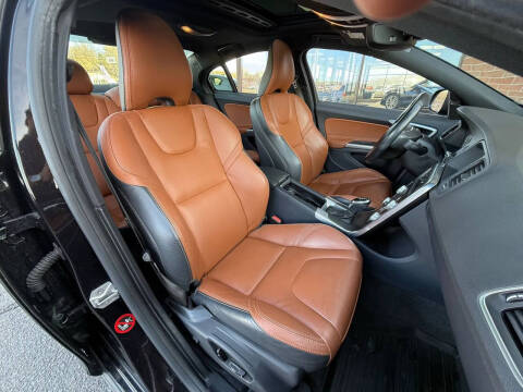 2015 Volvo S60 T5 Platinum