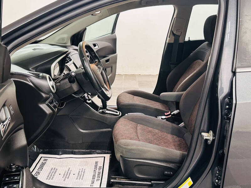 2019 Chevrolet Sonic LT Auto