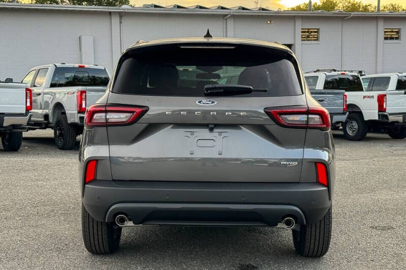 2025 Ford Escape ST-Line Select