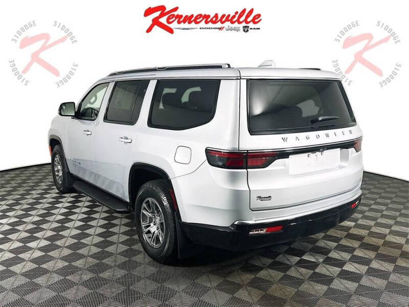 2023 Jeep Wagoneer