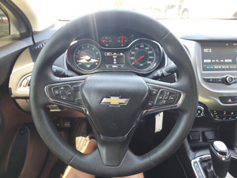 2017 Chevrolet Cruze LT Auto