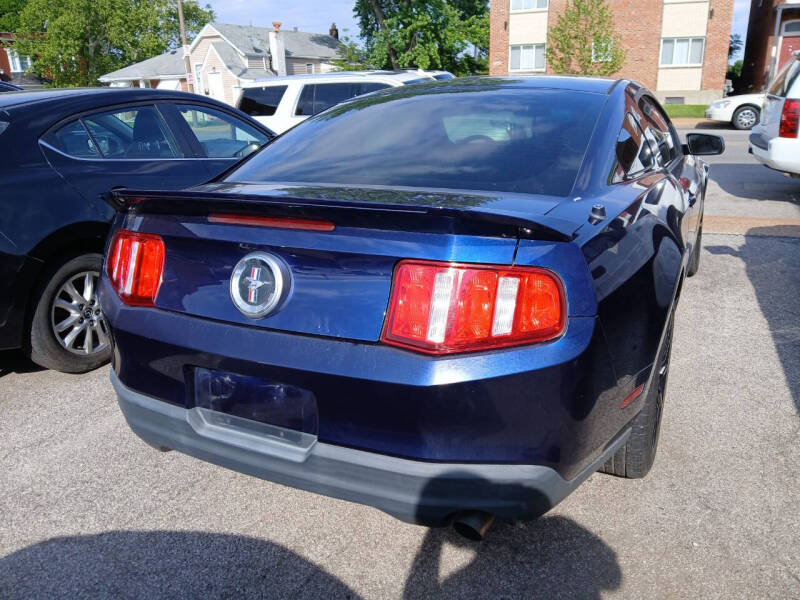 2010 Ford Mustang V6