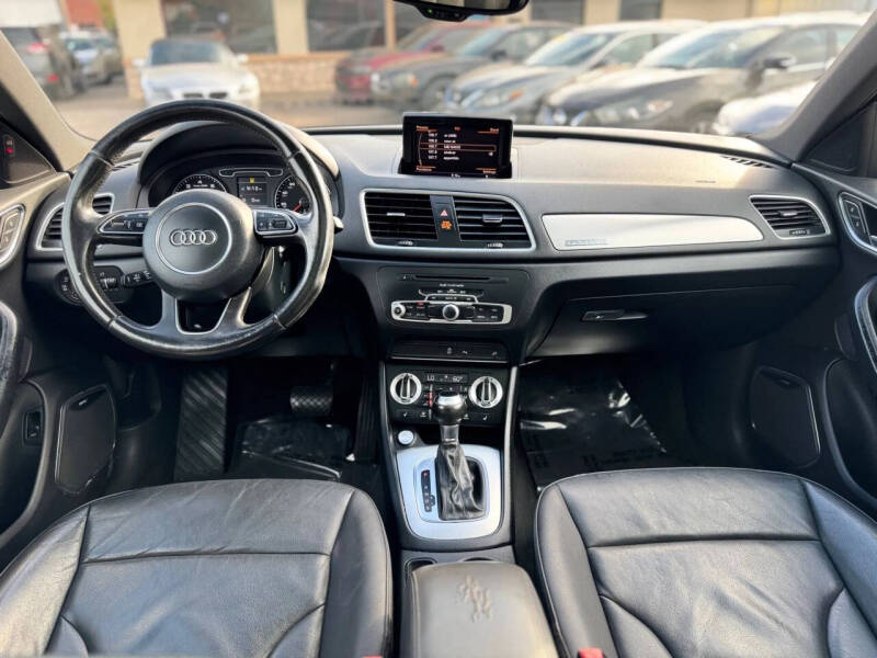 2015 Audi Q3 2.0T quattro Prestige