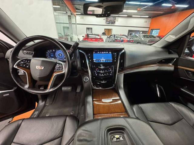 2016 Cadillac Escalade ESV Luxury Collection