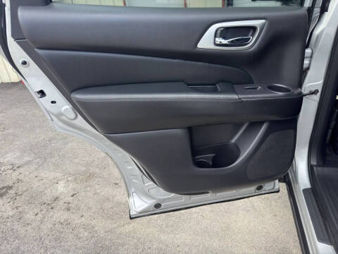2017 Nissan Pathfinder