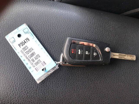 2023 Toyota Camry SE