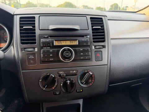 2009 Nissan Versa 1.8 S