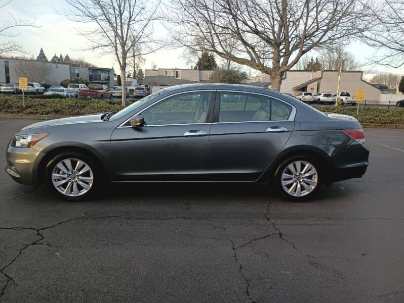 2011 Honda Accord for sale at Car Guys in Kent WA