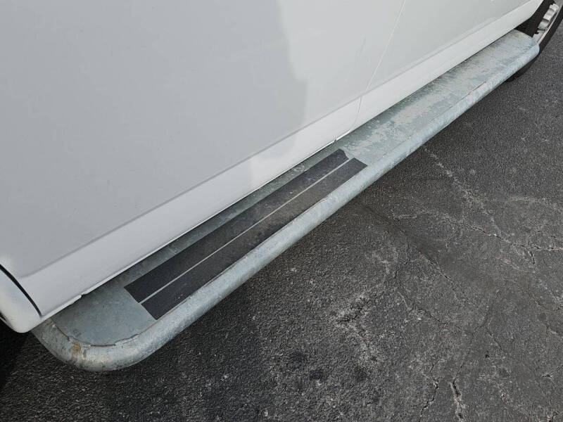 2024 GMC Savana 2500