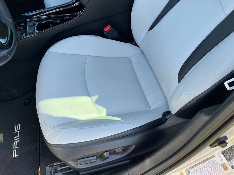 2019 Toyota Prius Limited