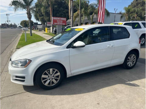2016 Volkswagen Golf for sale at Dealers Choice Inc in Farmersville CA