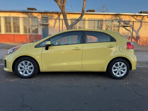 2016 Kia Rio 5-Door LX