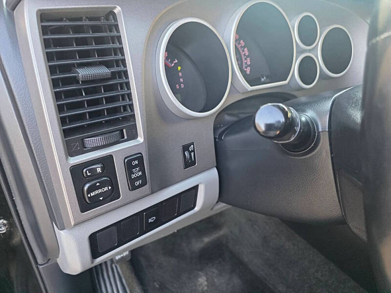 2012 Toyota Sequoia SR5