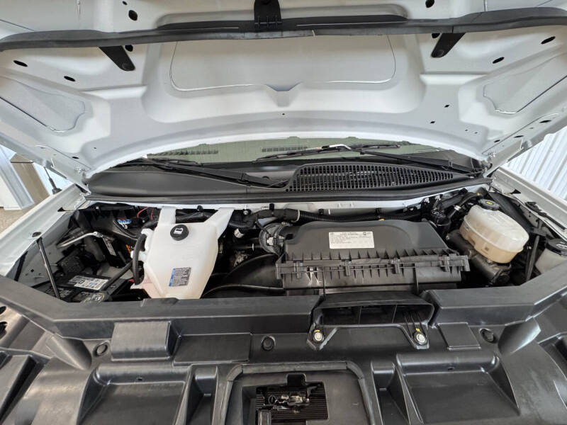 2023 GMC Savana 2500