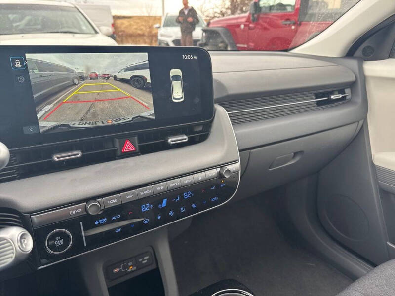 2026 Hyundai Ioniq 5 SE Standard Range