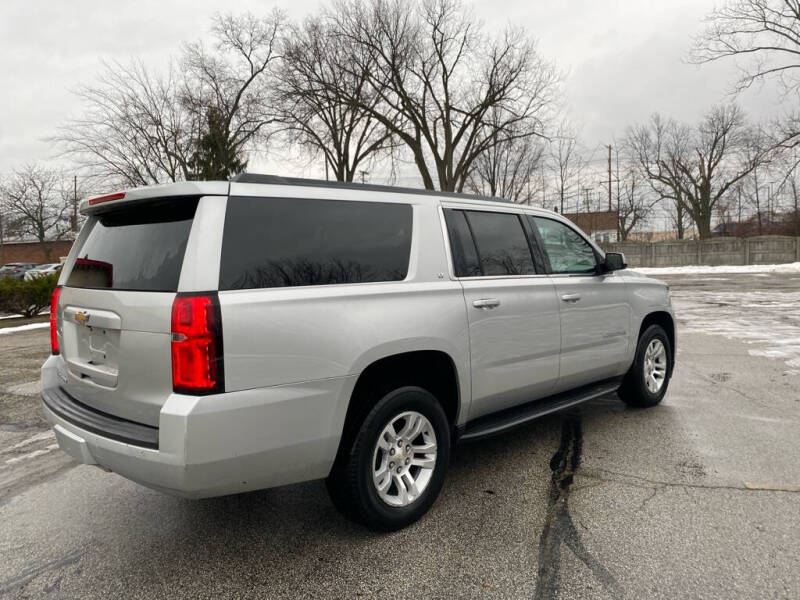 2017 Chevrolet Suburban LT