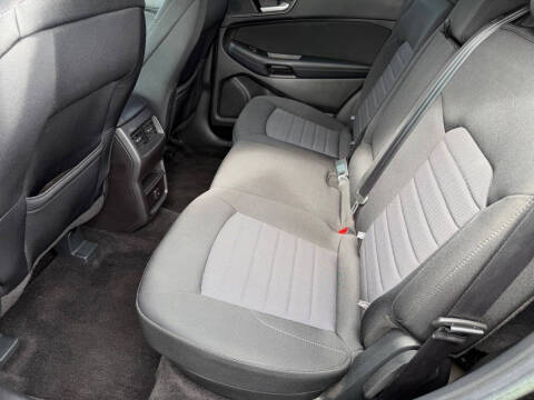 2018 Ford Edge SE