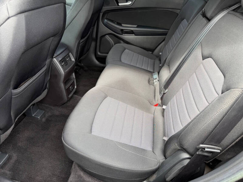 2018 Ford Edge SE