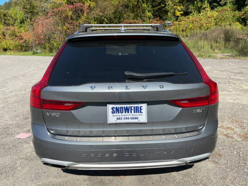 2018 Volvo V90 Cross Country T6