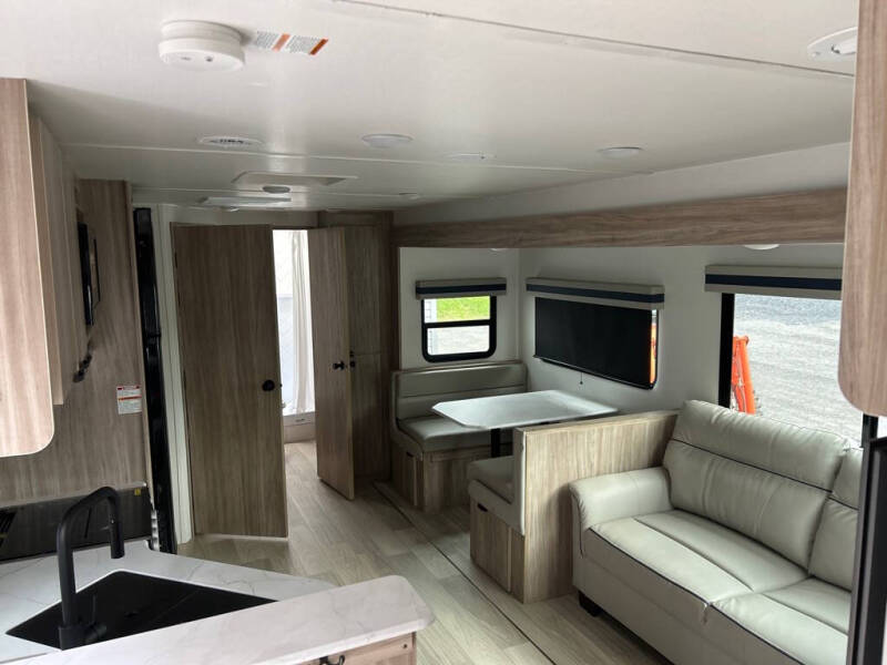 2024 Winnebago 30 BH ACCESS