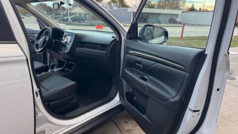 2016 Mitsubishi Outlander