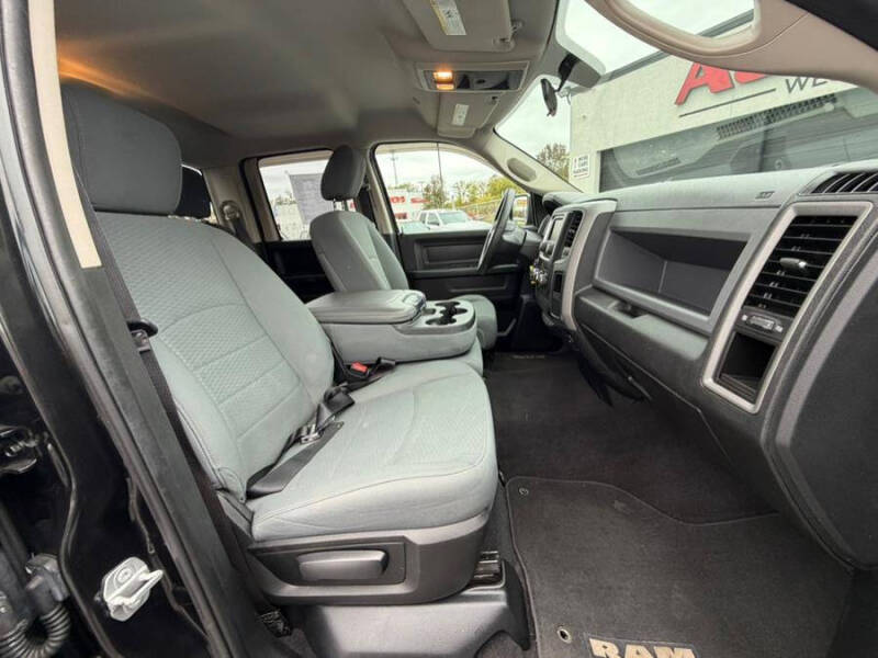 2017 RAM 1500 Express