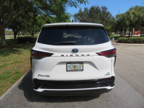 2023 Toyota Sienna XSE 7-Passenger