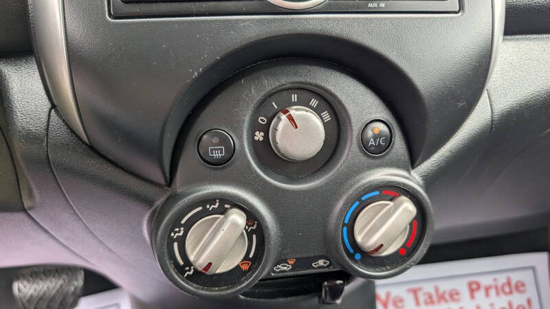 2013 Nissan Versa 1.6 SV