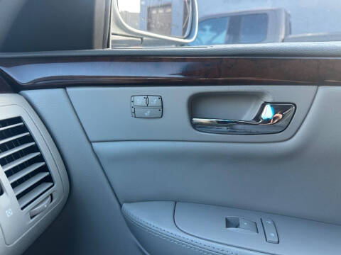 2010 Cadillac DTS Luxury Collection