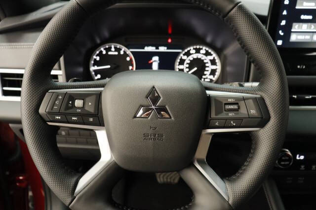 2026 Mitsubishi Outlander LE