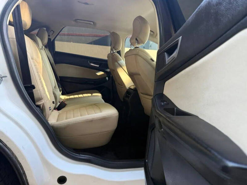 2015 Ford Edge SE