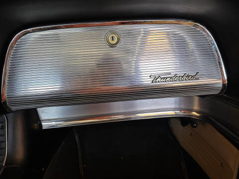 1960 Ford Thunderbird