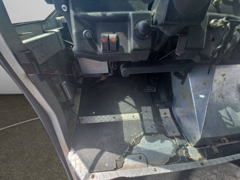 1998 Freightliner MT45 Chassis