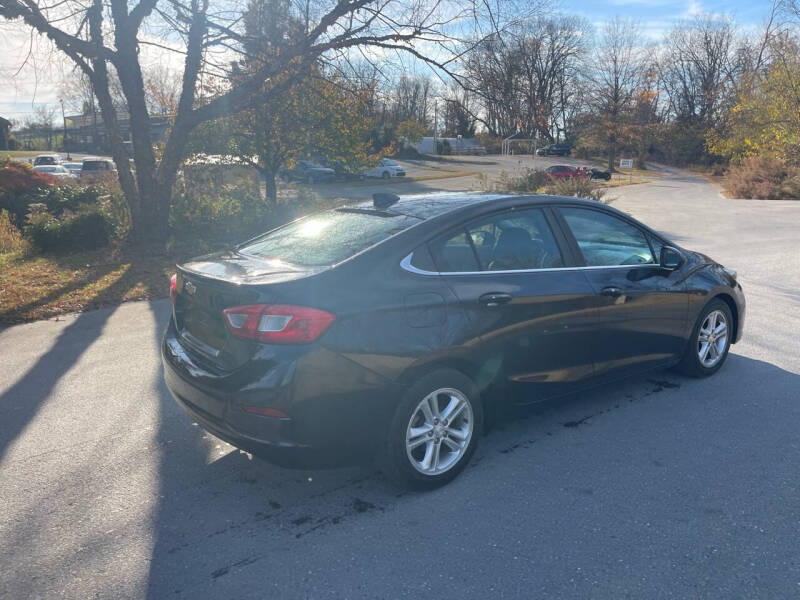 2016 Chevrolet Cruze LT photo 7