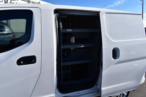 2017 Nissan NV200 SV