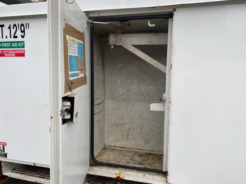 2007 Freightliner M2 106