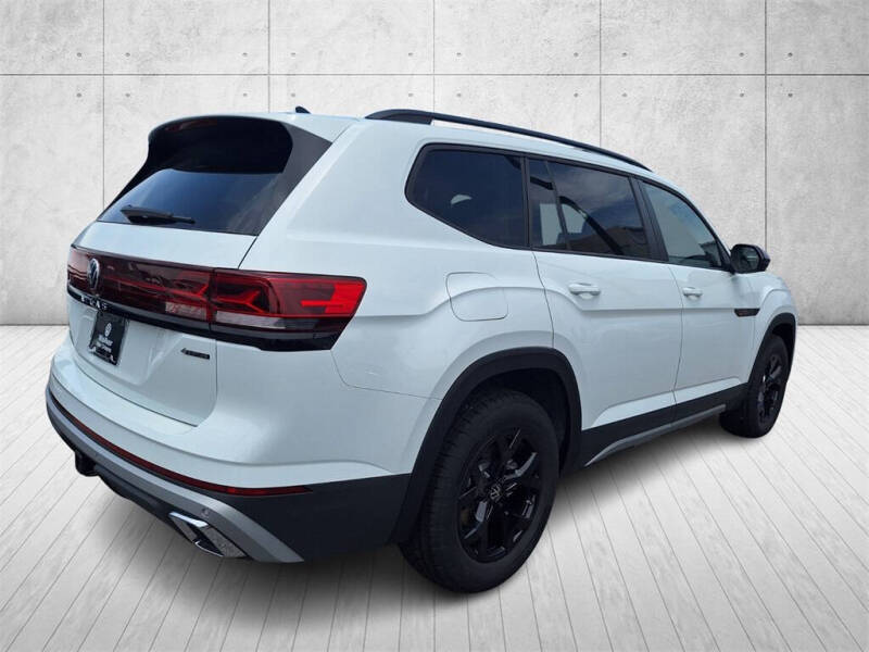 2025 Volkswagen Atlas Peak Edition 4Motion