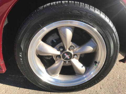 2004 Ford Mustang GT Deluxe