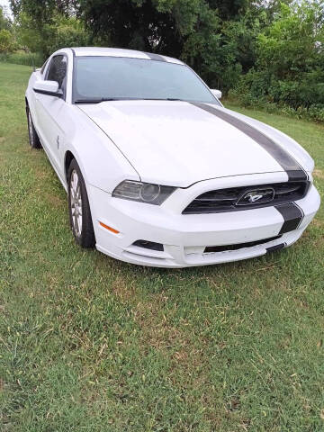 2014 Ford Mustang V6