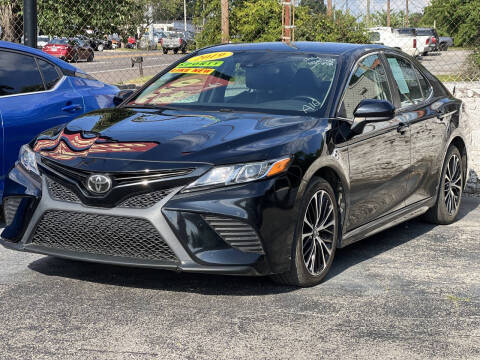 2019 Toyota Camry SE