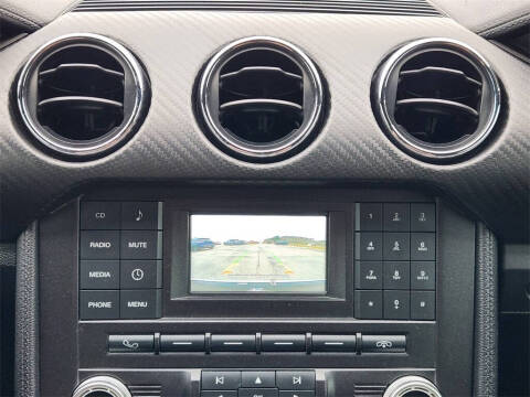 2016 Ford Mustang V6