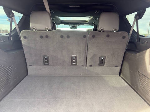 2024 GMC Yukon XL SLT