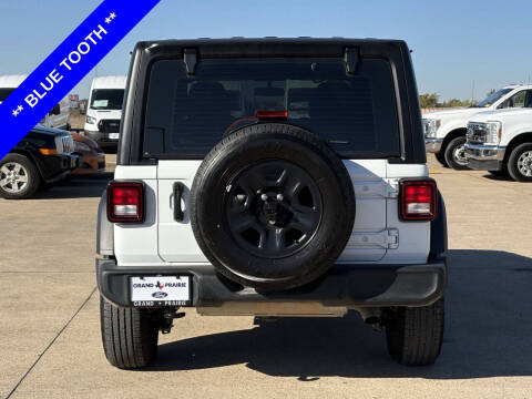 2025 Jeep Wrangler Sport