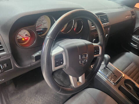 2012 Dodge Challenger SXT